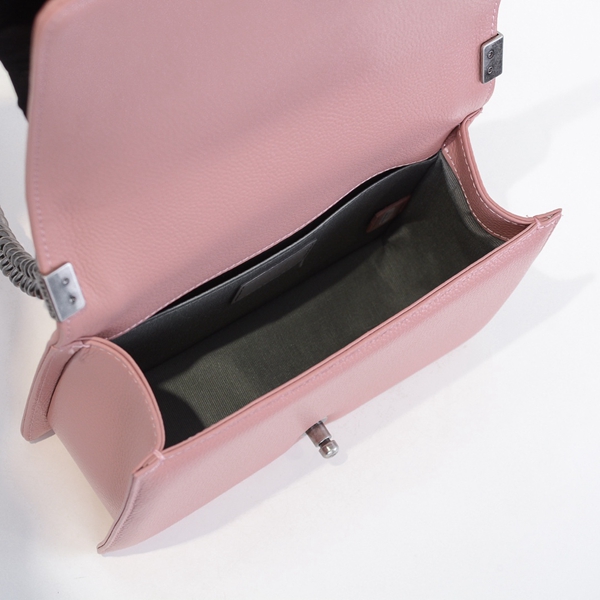 シャネルバッグ全体デザイン